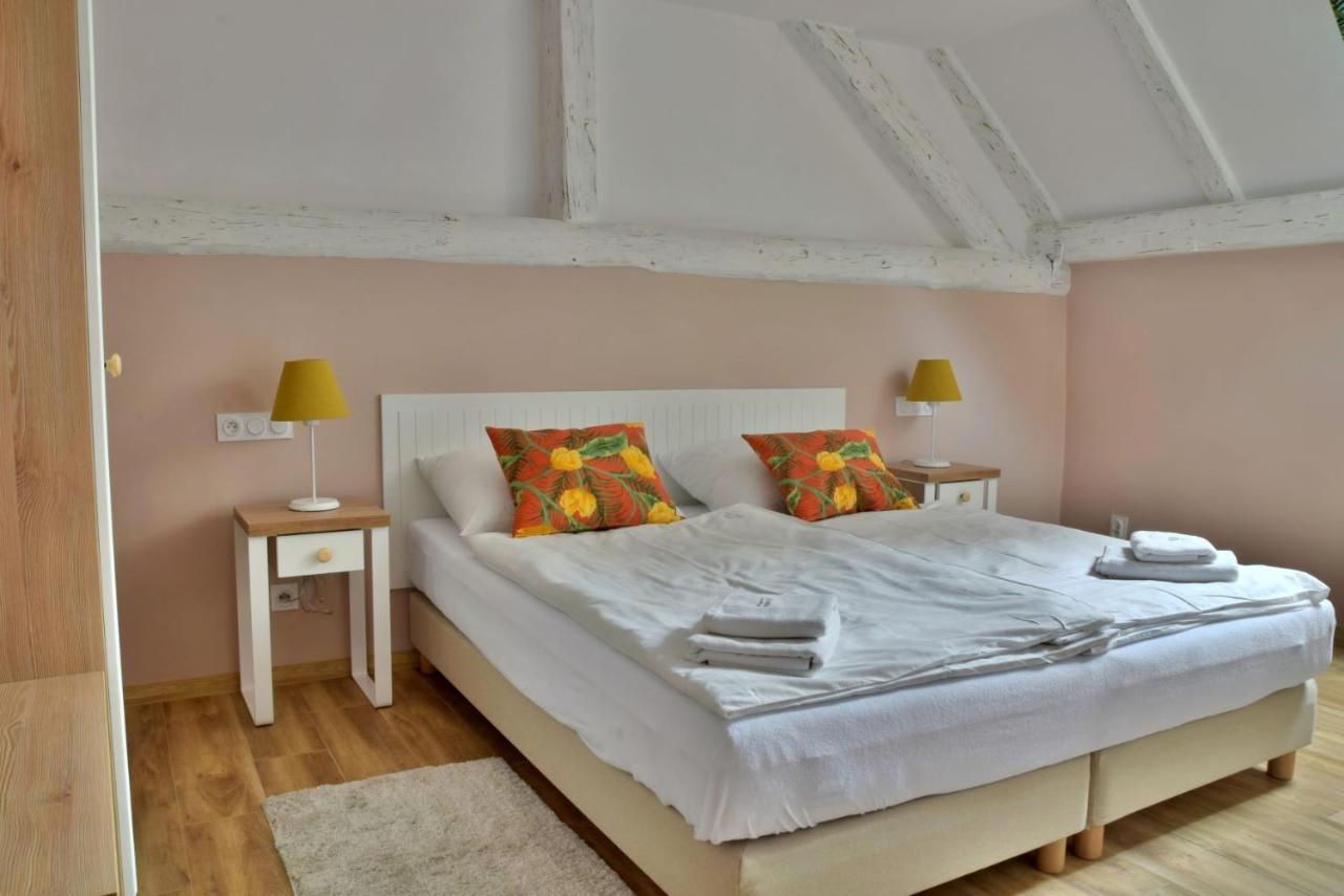Gosciniec Nowa Wioska Bed & Breakfast 3*