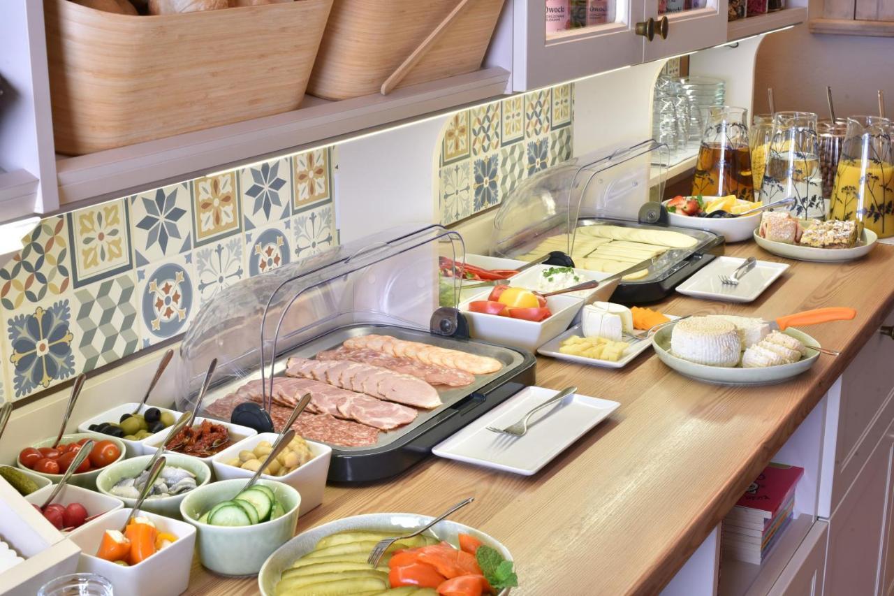 Gosciniec Nowa Wioska Bed & Breakfast Wałbrzych