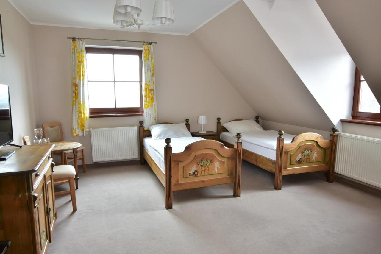 Gosciniec Nowa Wioska Bed & Breakfast