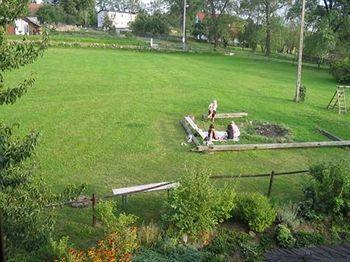 Gosciniec Nowa Wioska Bed & Breakfast Wałbrzych